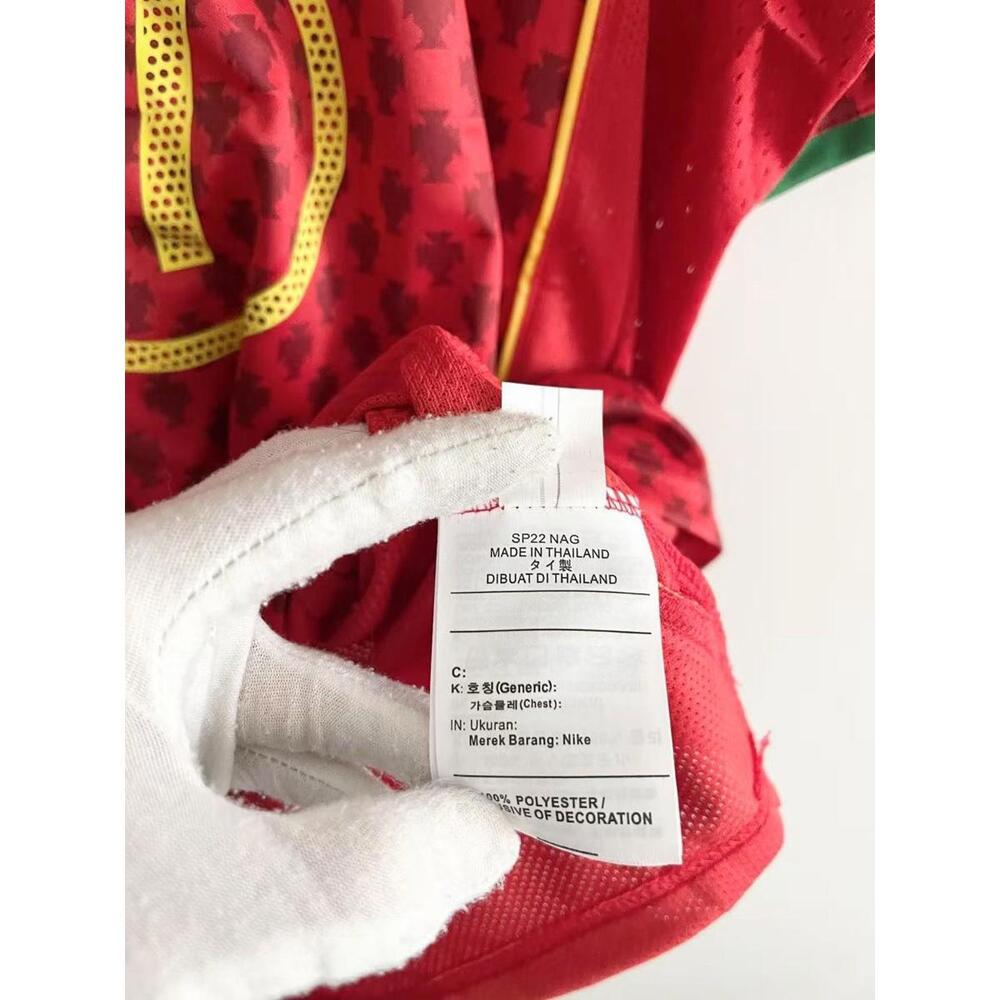 Ronaldo Portugal Home Euro Jersey Retro NEW Size L - Picture 6 of 7